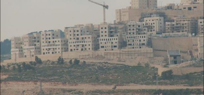 Illegal Israeli Settlements Expanded Dramatically between 2002 and 2004