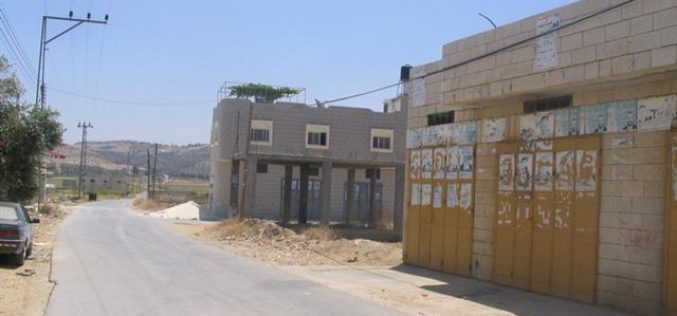 Israeli Occupation Authorities Issue Demolition Orders Against Structures in Nazlet Issa Village