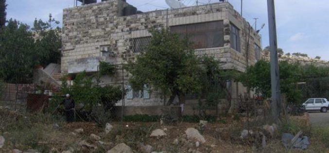 Houses Located in Jerusalem While its Residents Hold West Bank IDs