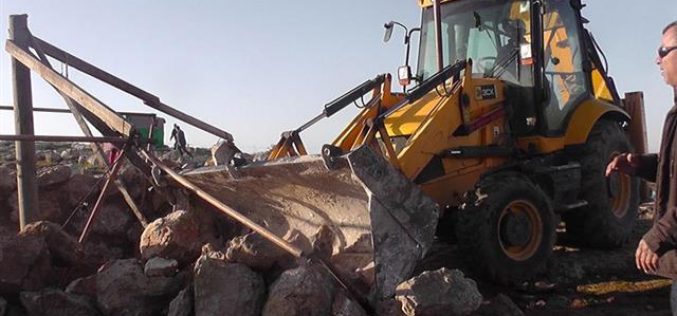 الاحتلال يهدم خربة”أم نير” في محافظة الخليل  للمرة الثانية في اقل من شهر