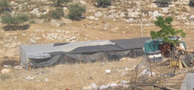 إخطار 4 عائلات بهدم منشآتهم  قرية رافات – محافظة سلفيت