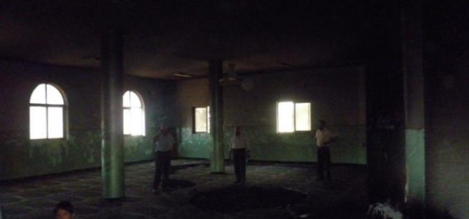 إضرام النار في  مسجد قرية المغير – محافظة رام الله