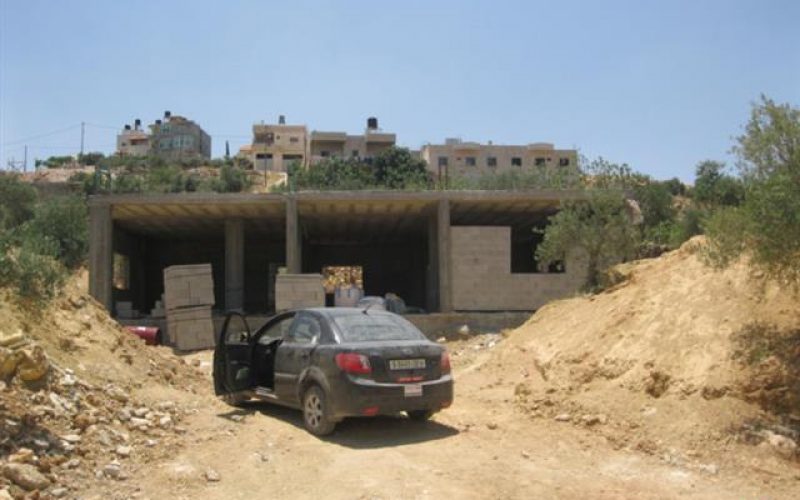 إخطار بوقف العمل والبناء في قرية نحالين – محافظة بيت لحم
