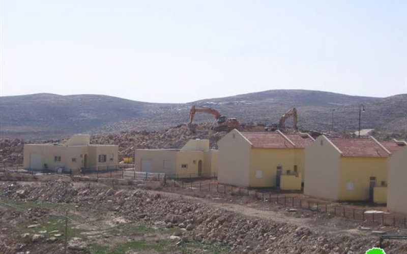 توسيع مستعمرتي “كرمئيل” و”نيجهوت ” على حساب الأراضي الفلسطينية في أم الخير بلدة يطا- محافظة الخليل