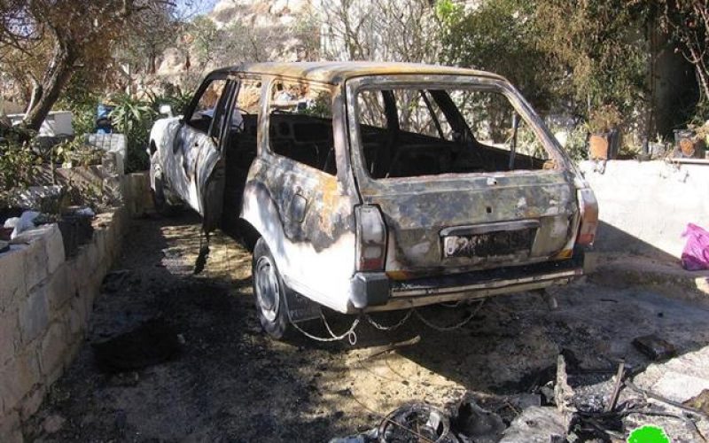 مستعمرون يحرقون سيارة مواطن في البقعة شرق الخليل
