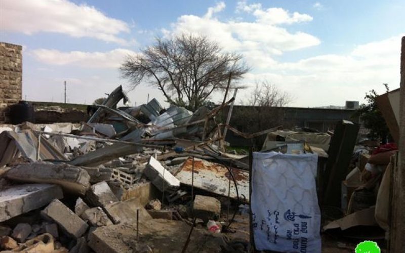 Covered by darkness… the Israeli Occupation Army demolishes two residences in Jaba’