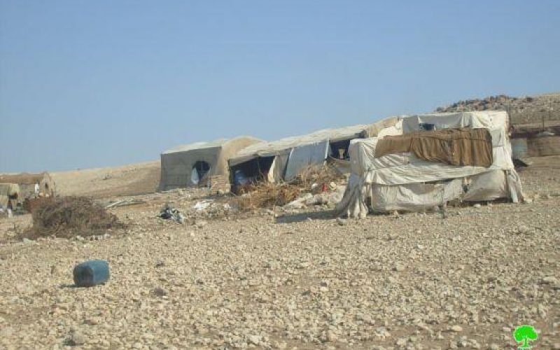 Confiscating Tents and Shacks in Kherbit Humsa