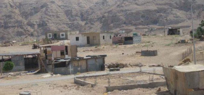 إخطار 11 عائلة بوقف العمل (بناء) في قرية فصايل / محافظة أريحا