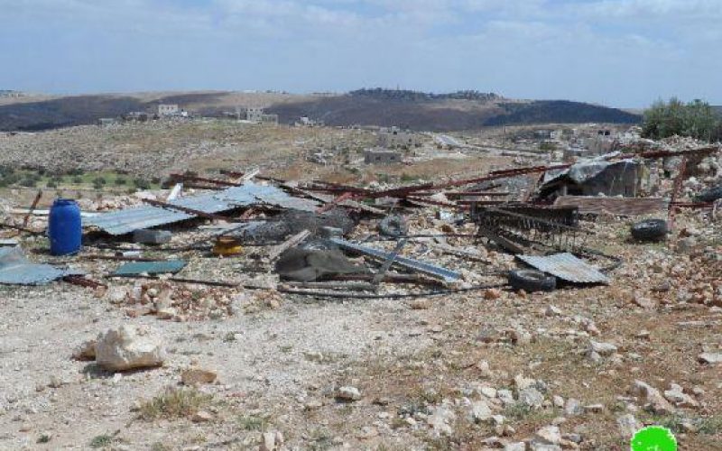 الاحتلال يهدم بركس زراعي في الديرات شرق يطا