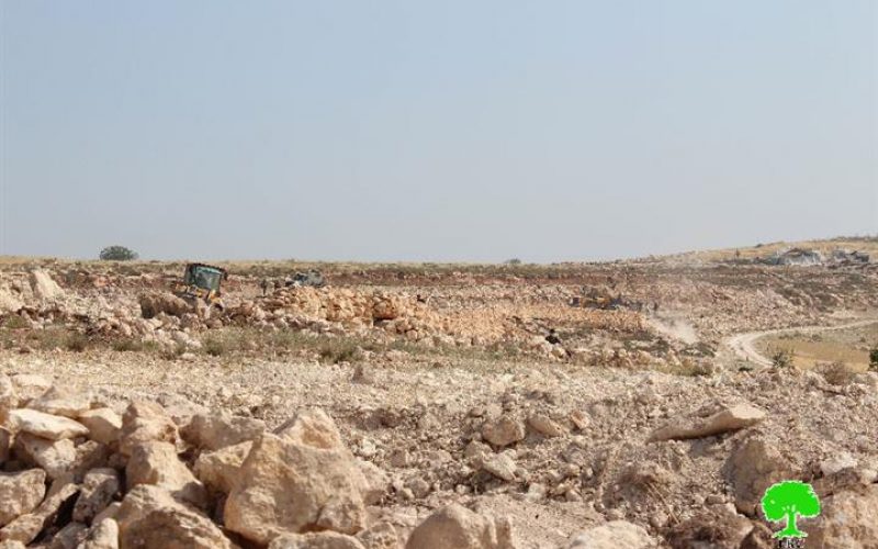 Leveling Huge Areas of Palestinian Lands in Jamroora village near Tarqumiyya