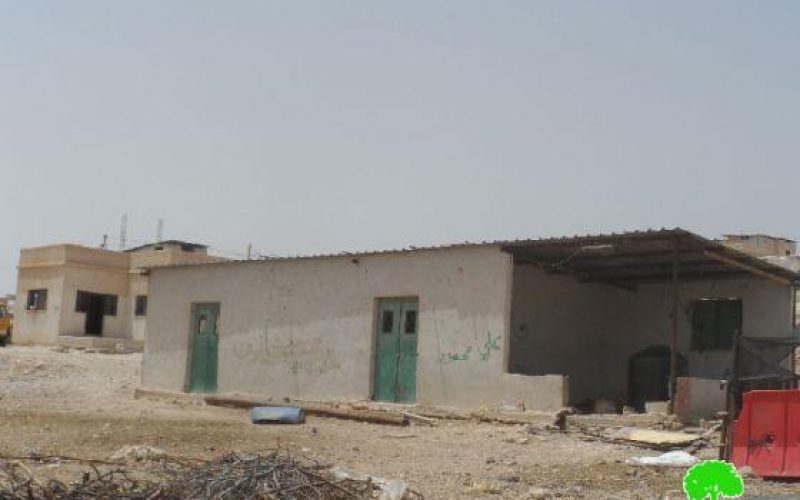 إخطارات منشآت (14) عائلة بدوية في بلدة العوجا  بوقف البناء /محافظة أريحا