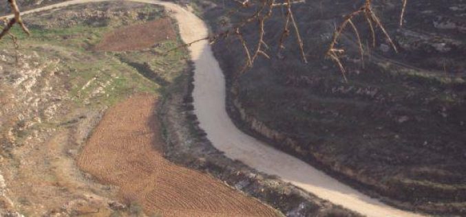 منع أهالي قريوت من استغلال 25 دونماً من أراضيهم الزراعية  في منطقة “الصراراة”
