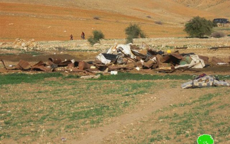 The Israeli occupation demolishes a number of residences and barns in Al Jiftlik