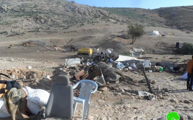 The Israeli occupation totally razes Umm Jamal dwelling