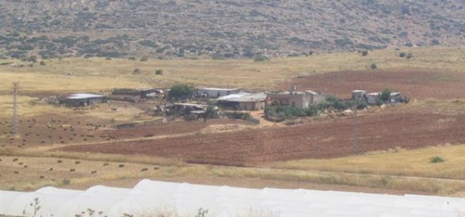 الاحتلال الاسرائيلي يصادر أربعة غرف متنقلة في الاغوار الشمالية