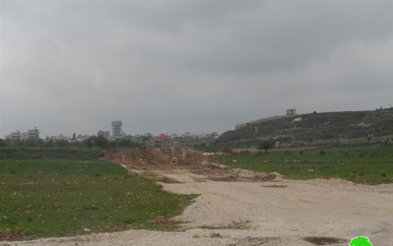 A road closed with dirt walls in Hijeh town/ Qalqilya