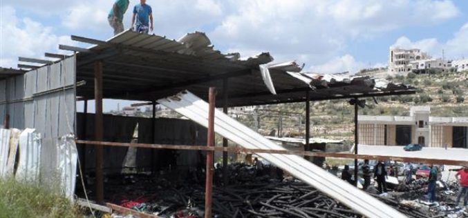 Israeli authorities oblige citizens to destroy a structure by themselves