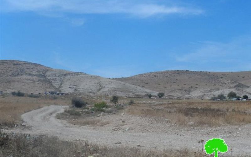 Israeli Stop work order on an agricultural road that links Khirbet Atouf and Ras al-Ahmar