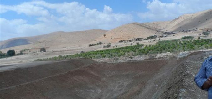 لجنة التنظيم والبناء الإسرائيلية تخطر بوقف العمل في بناء بركة مائية في قرية الجفتلك