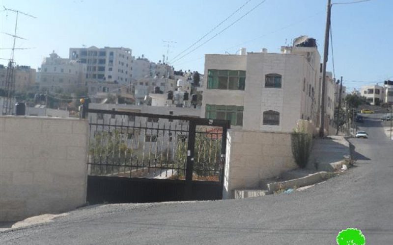 إخطار بهدم عمارة سكنية مكونة من ست شقق في مدينة البيرة / محافظة رام الله