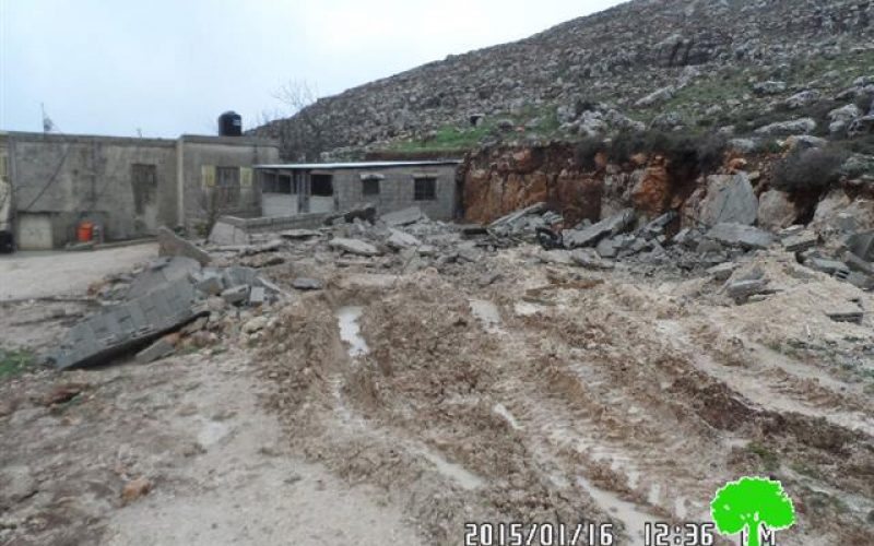 The Israeli occupation demolishes a agricultural barrack in Ramallah