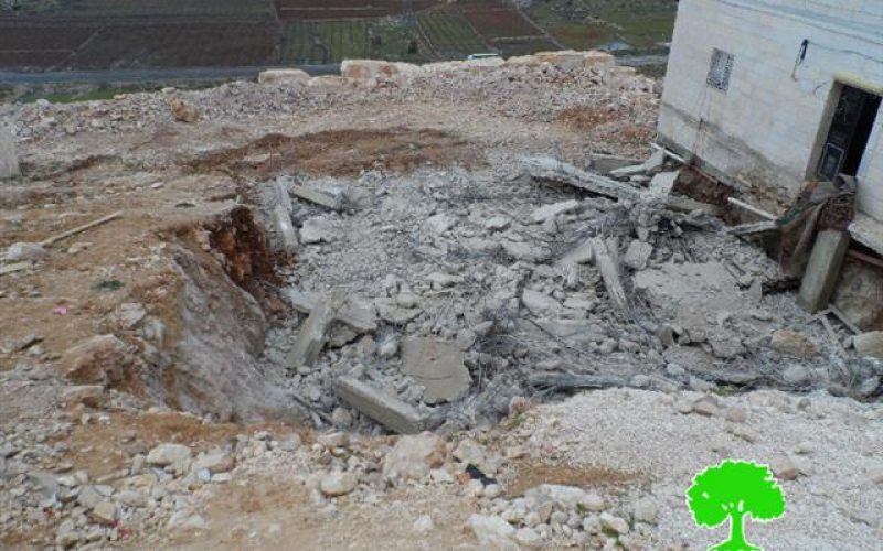 The Israeli occupation demolishes a residence in Hebron