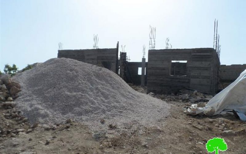 Stop-work order on a residence in al-Dairat village-Yatta
