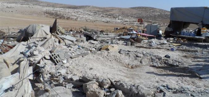 The Israeli occupation demolishes structures in the Hebron village of Al-Dhahiriya