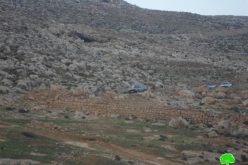 The Israeli occupation closes the entrance of Kfar Malik village by earth mounds