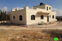 إخطار بوقف العمل والبناء في منزلين في بلدة تقوع في محافظة بيت لحم