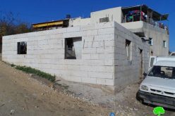 الاحتلال يهدد بهدم منزل وعيادة في البقعة  شرق الخليل