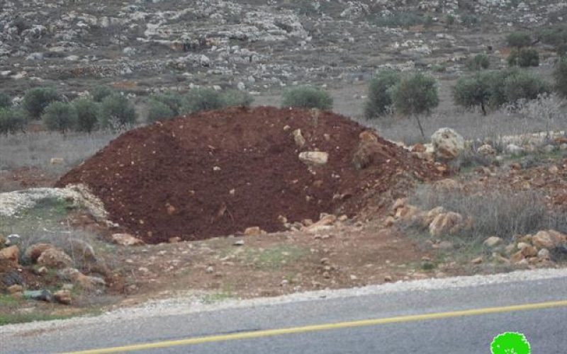 جيش الاحتلال يغلق طريق زراعي في قرية جوريش