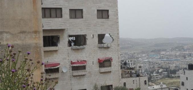 تحت ذريعة الأمن الاحتلال لاسرائيلي يهدم و/أو يغلق 33 مسكناً منذ بداية الانتفاضة <br> 
​الاحتلال الإسرائيلي يهدم منزل الأسير زيد زياد عامر في مدينة نابلس
