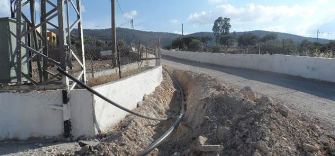 إخطار بوقف البناء للخط المائي الناقل الذي يغذي قرية العقبة وخربة ابزيق شمال شرق طوباس