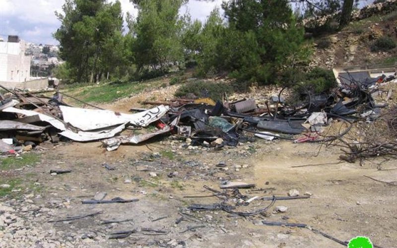 The Israeli Occupation Forces Demolishes a Shack in Beit Ummar