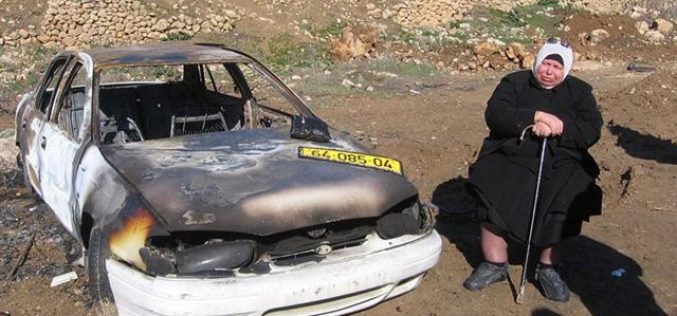Israeli colonists torch a Palestinian car – Hebron Governorate