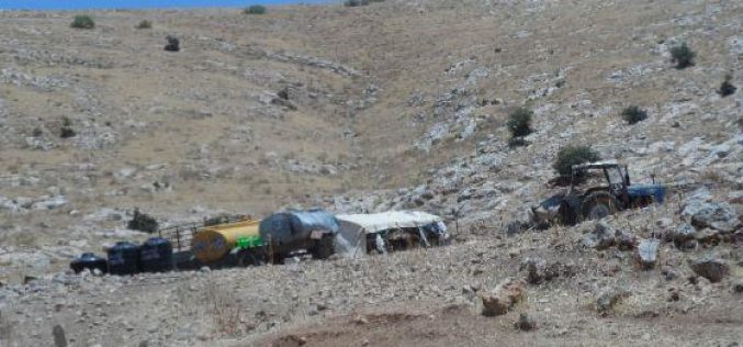 الاحتلال الاسرائيلي يخطر 13 عائلة بدوية في خربة الفارسيه بوقف البناء لمنشاتهم السكنية و الزراعيه