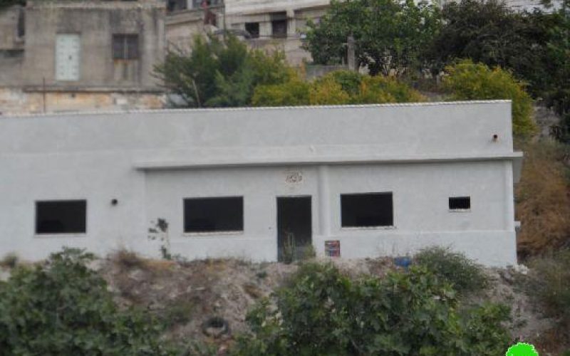 إخطار 6 عائلات بوقف البناء لمنشآتهم السكنية في قرية صرة / محافظة نابلس