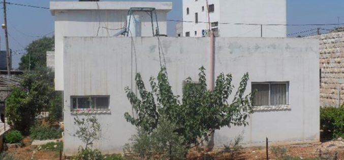 إخطار أربع عائلات بوقف البناء لمنازلهم في بلدة عقربا  /محافظة نابلس