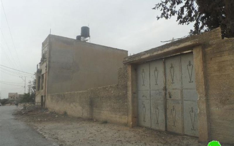 Pumping sewage water towards people residences in Qalqiliya