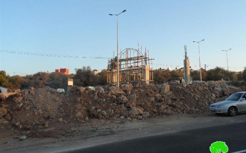 Israeli military blocks the entrance of Deir Istiya village