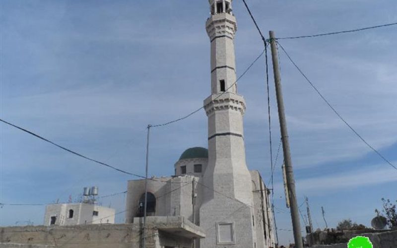 The latest of which was the attack on Othman Bin Affan mosque <br>
Land Research Center documents 14 attacks on mosques during 2014 in the West Bank