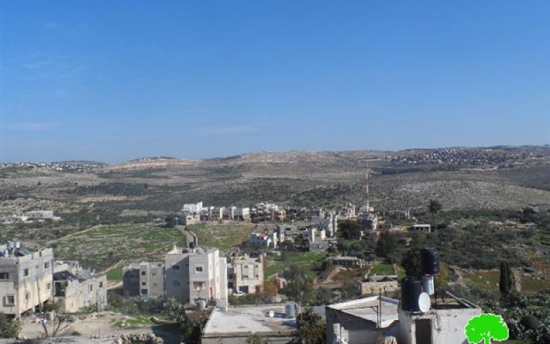 إصدار إخطاراً عسكرياً بمنع البناء الفلسطيني في محيط الجدار العنصري المحيط بمستعمرتي بيت اريه و عوفريم