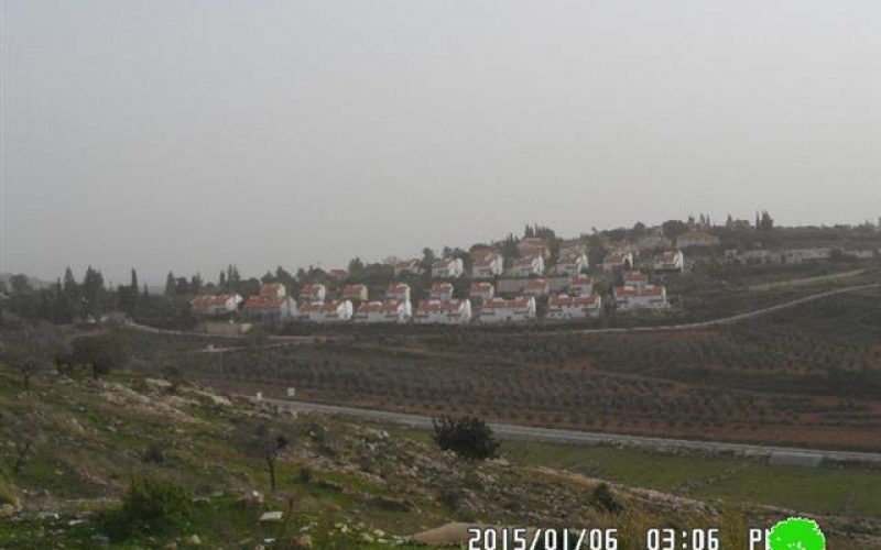 الاحتلال الإسرائيلي يغلق مدخل قرية دير نظام / محافظة رام الله