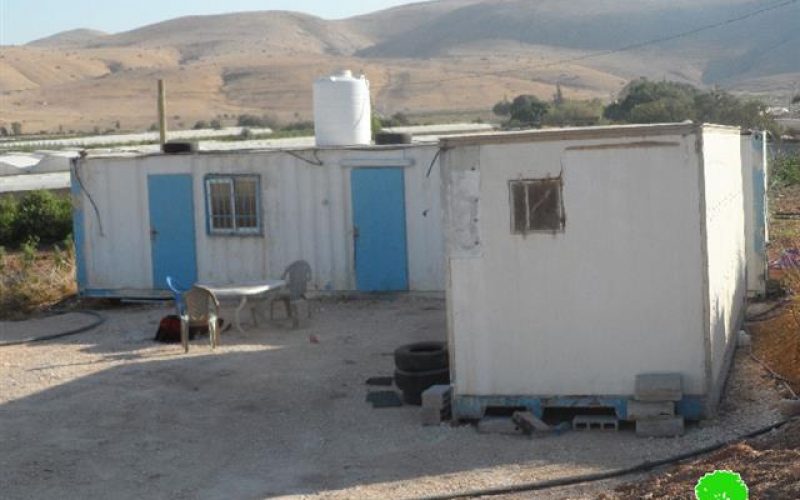 إخطار بوقف البناء لبركس زراعي في قرية فروش بيت دجن