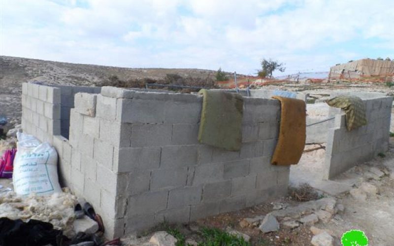 الاحتلال يهدد بهدم مسكنين في خربة المفقرة شرق يطا