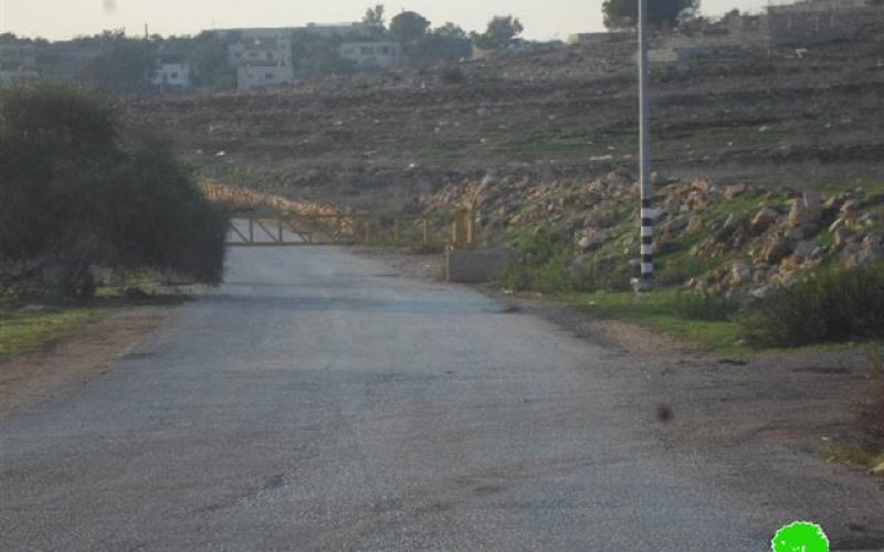 الاحتلال الاسرائيلي يغلق مدخل قرية النبي صالح شمال مدينة رام الله