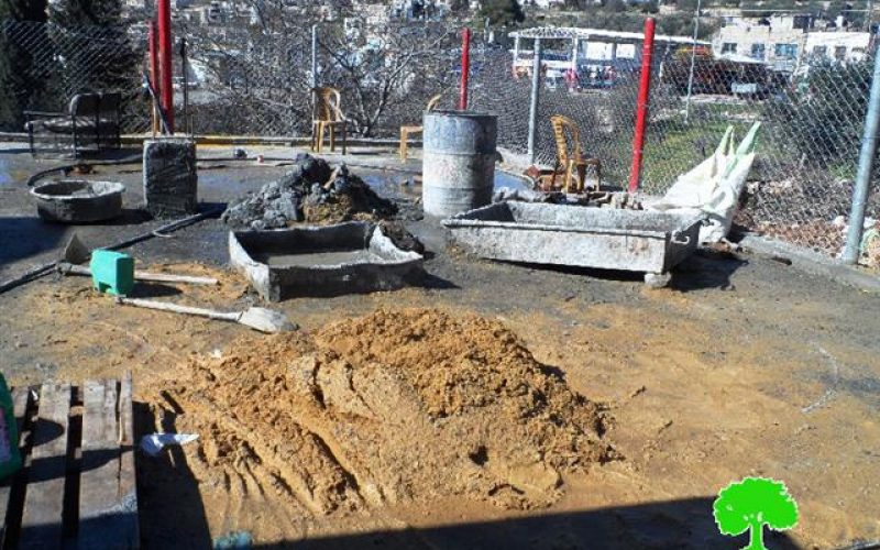 Israeli Occupation Forces notify water well of demolition in the Hebron town of Beit Ummar