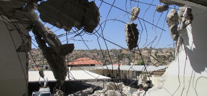 هدم 40 مسكناً بذريعة الأمن منذ بداية انتفاضة القدس <br> الاحتلال الإسرائيلي يهدم منزلاً في بلدة قباطية