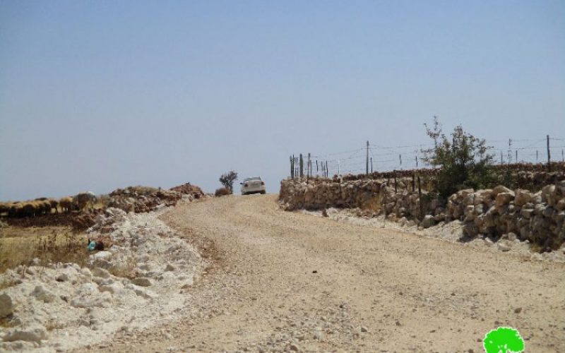 Israeli Occupation Forces ban the opening of agricultural road in Aqraba town